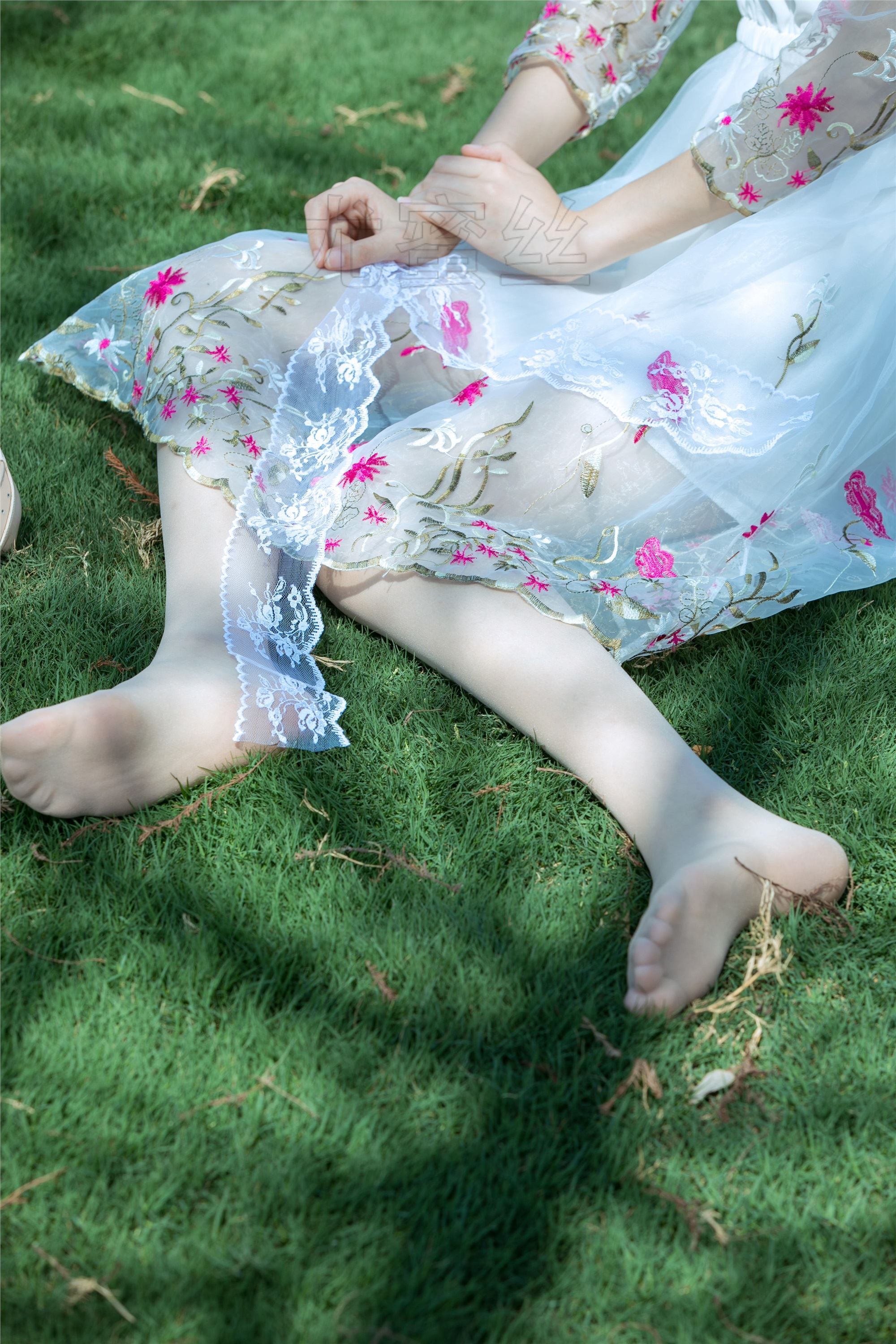 尤蜜丝 穿搭写真 NO.004